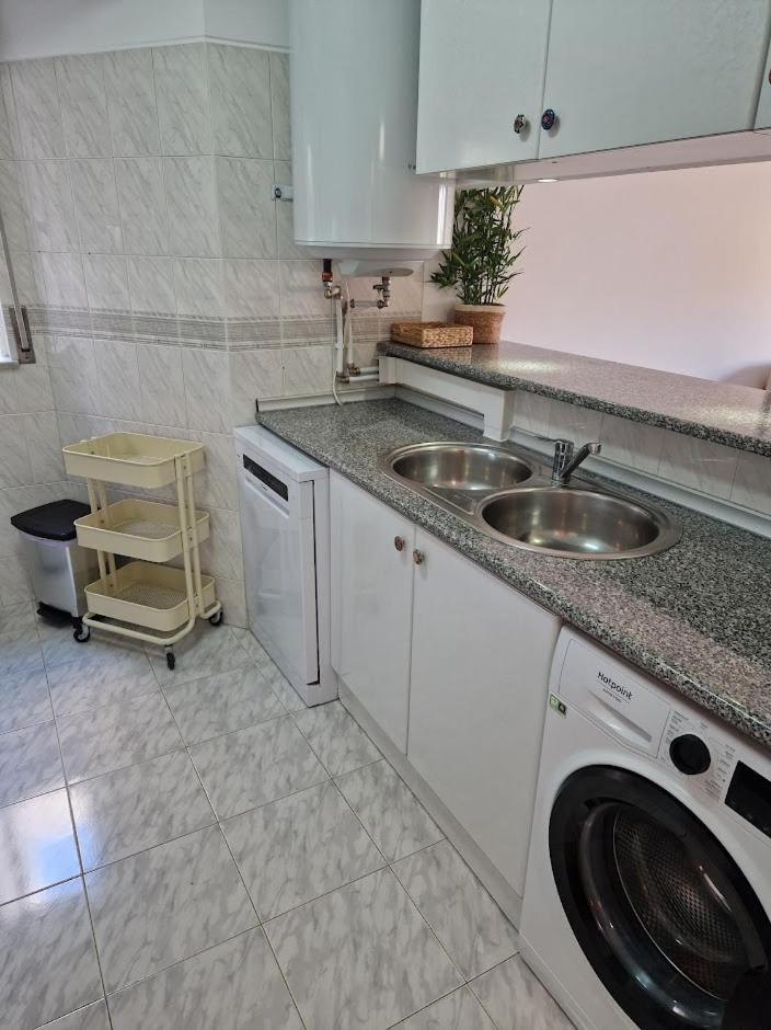 Apartamento T2 Palmeira Gale-Praia Da Gale Гия Екстериор снимка